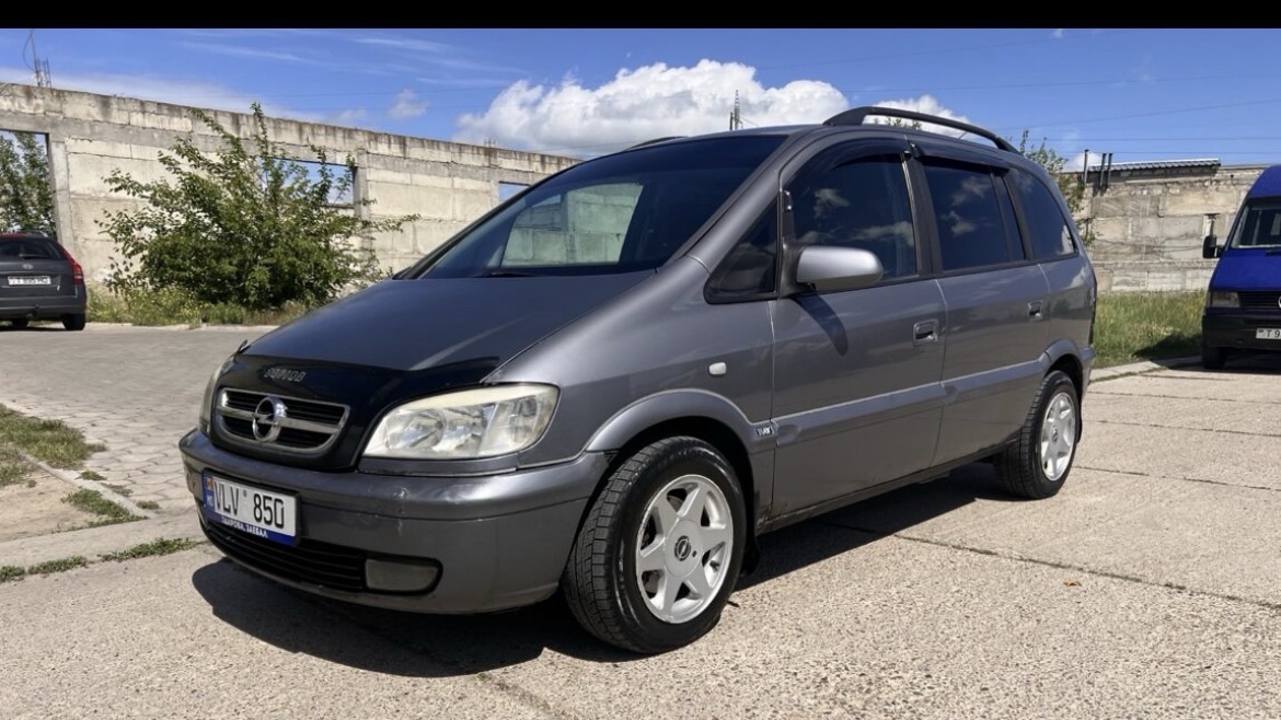 Opel Zafira 2005