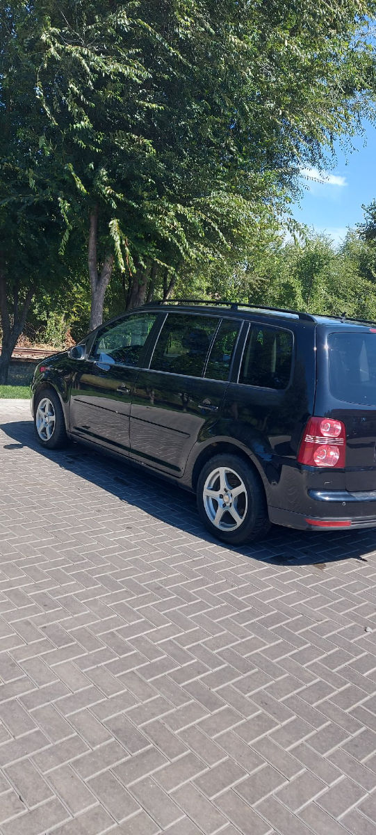 Volkswagen Touran 2009