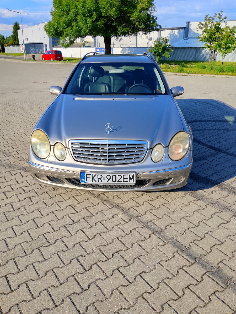 Mercedes E-Class 2004