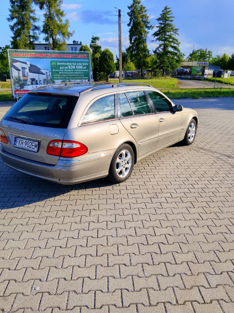 Mercedes E-Class 2004