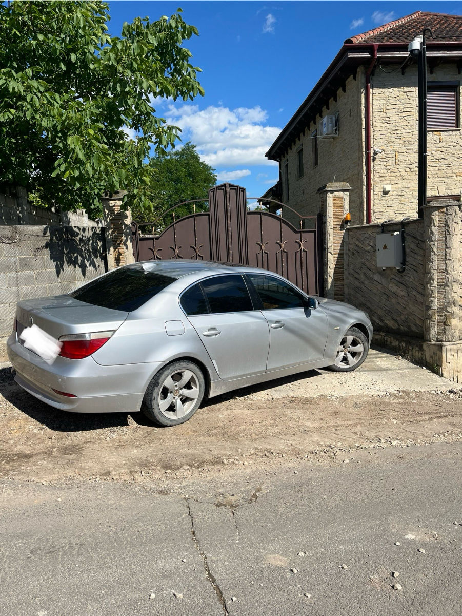 BMW 5 Series 2003