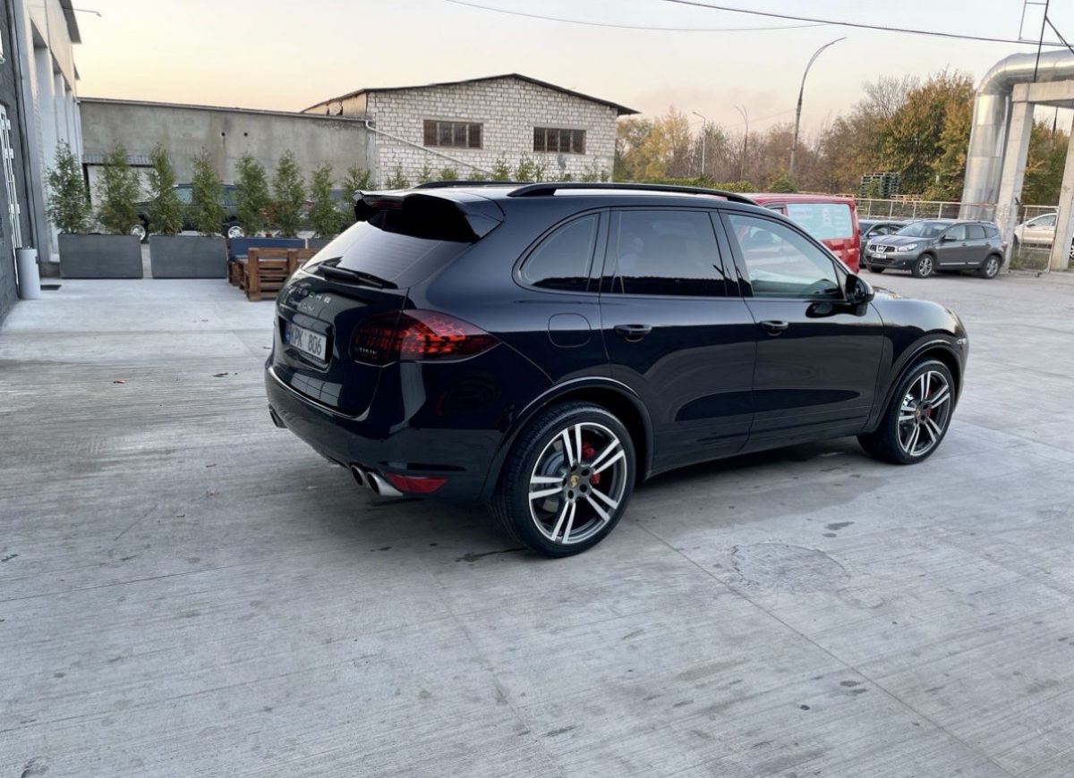 Porsche Cayenne 2012