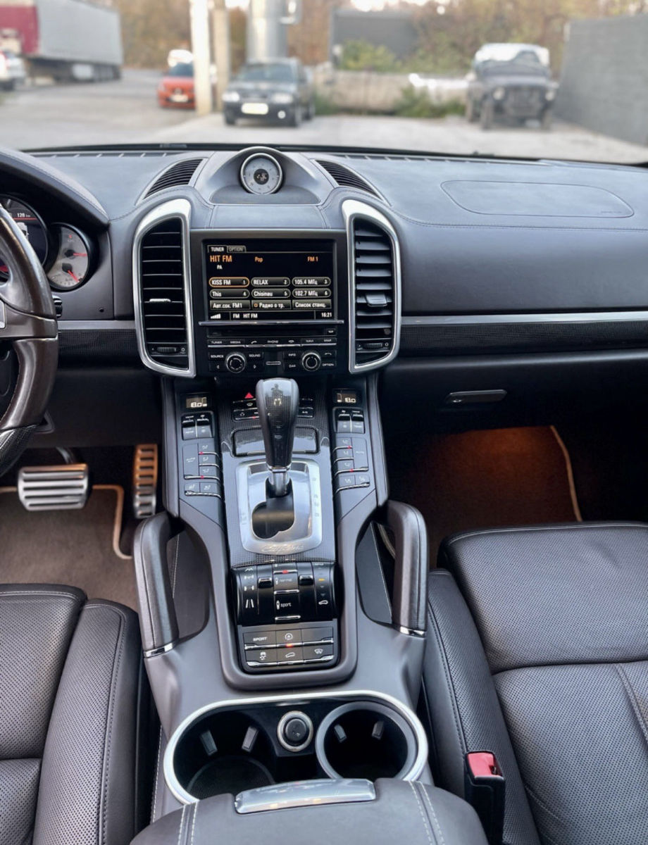 Porsche Cayenne 2012