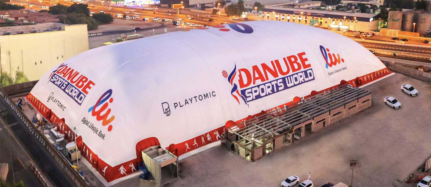 Danube Sports free badminton