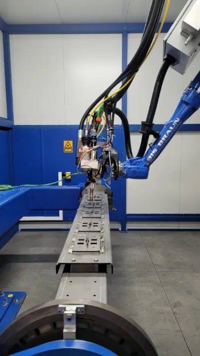 Bild für: Laserschweißzelle mit automatischem H-Positionierer