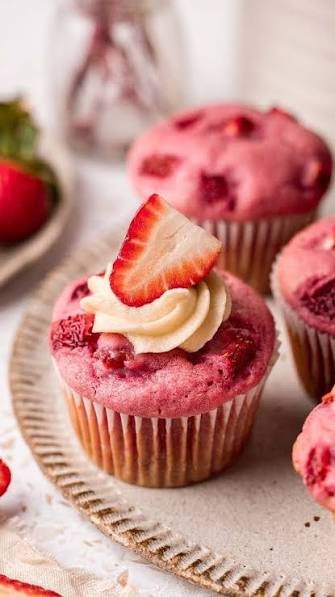 Strawberry Muffins 3