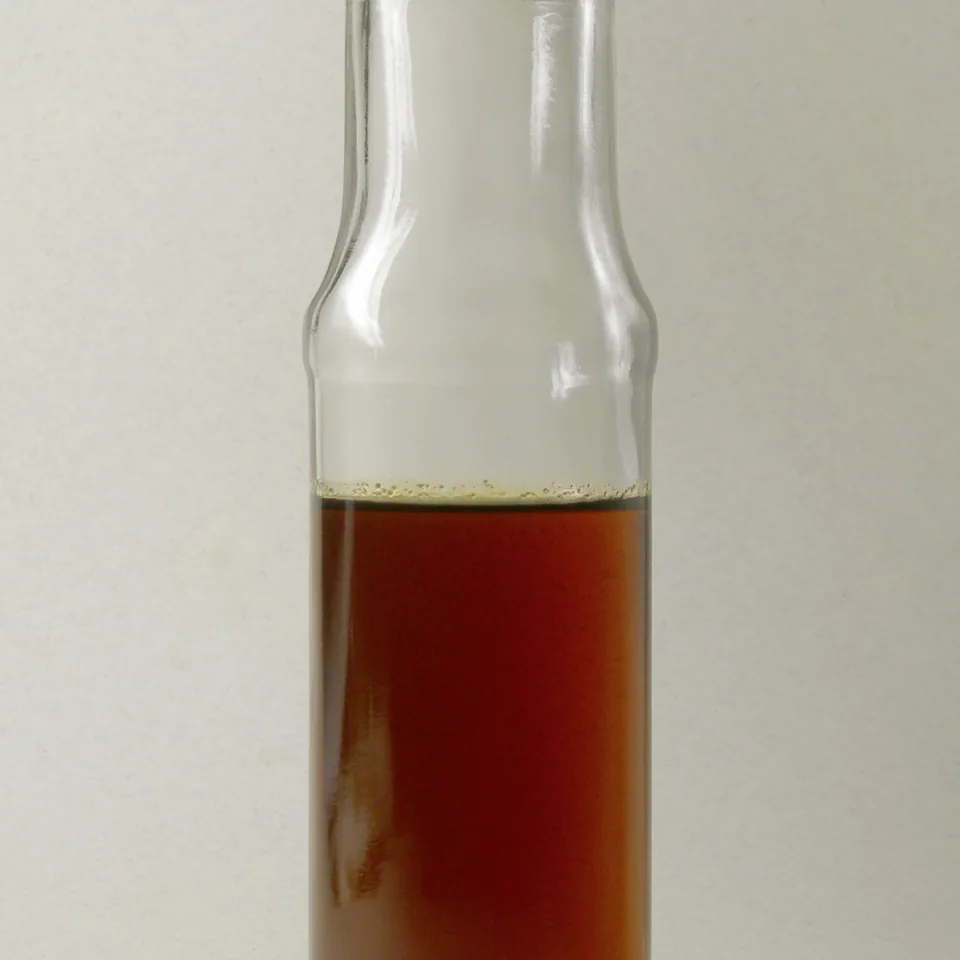 Sesame oil — reference photograph