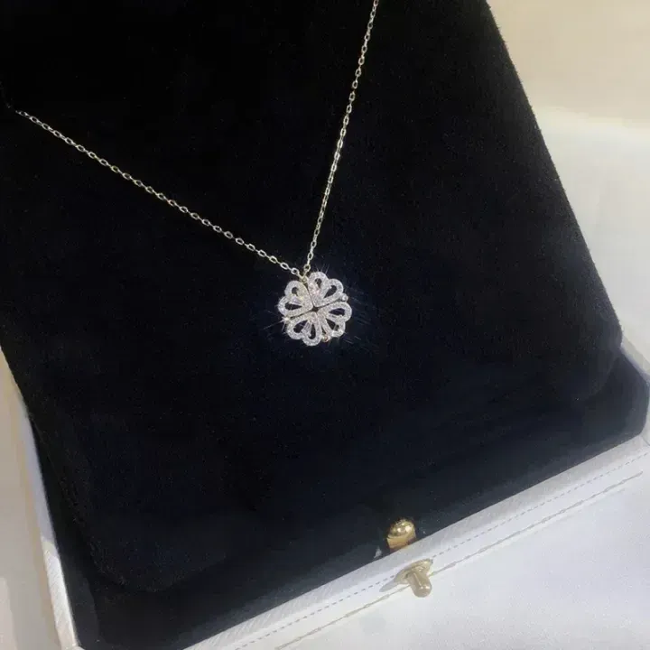 Heart & Clover Transformable Necklace
