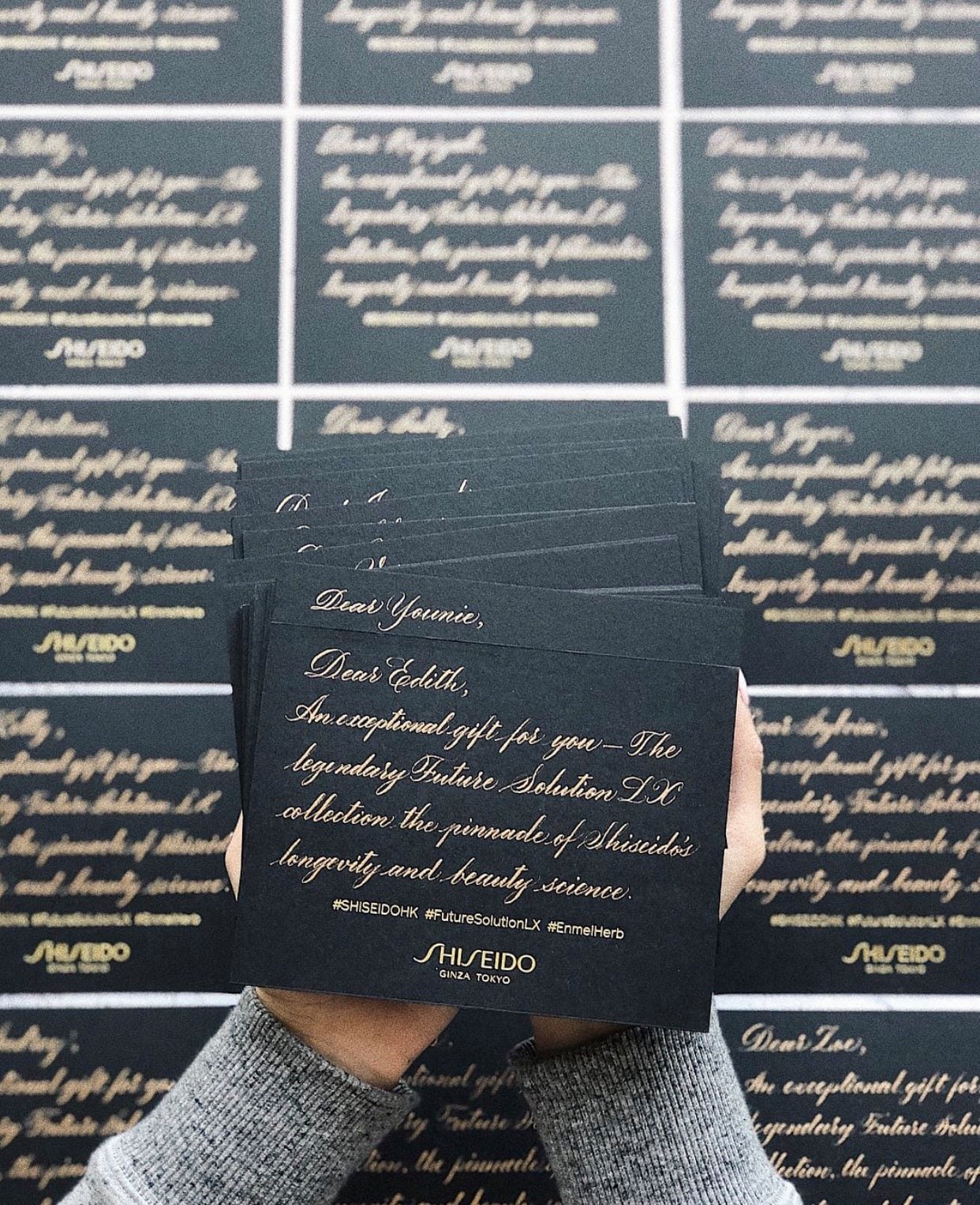 Calligraphy 喜帖設計及印刷、logo設計、回禮小禮物等等,亦都有為不同品牌寫節慶卡、VIP名牌、VIP禮物刻名服務