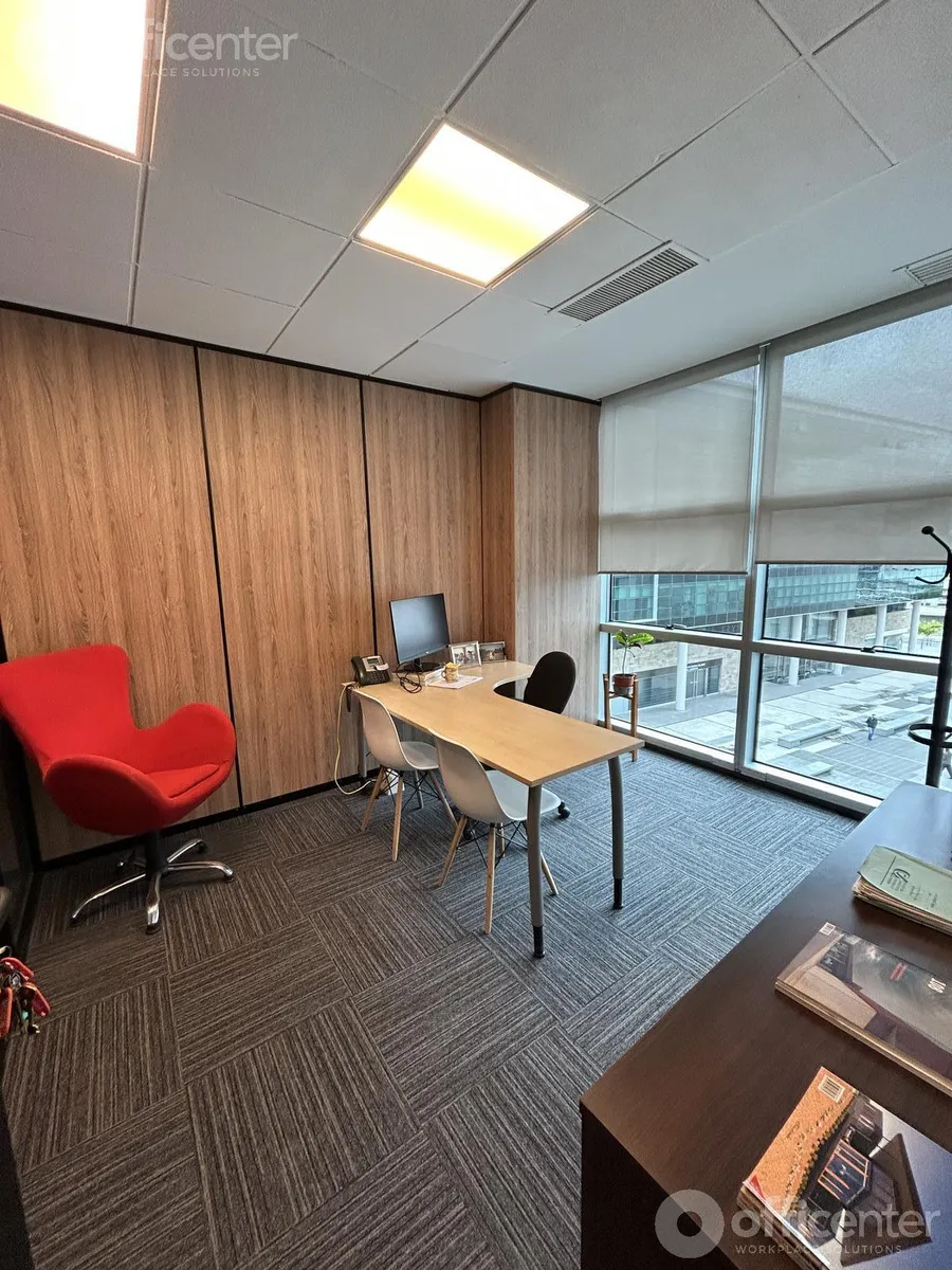 oficina privada amplia foto 4