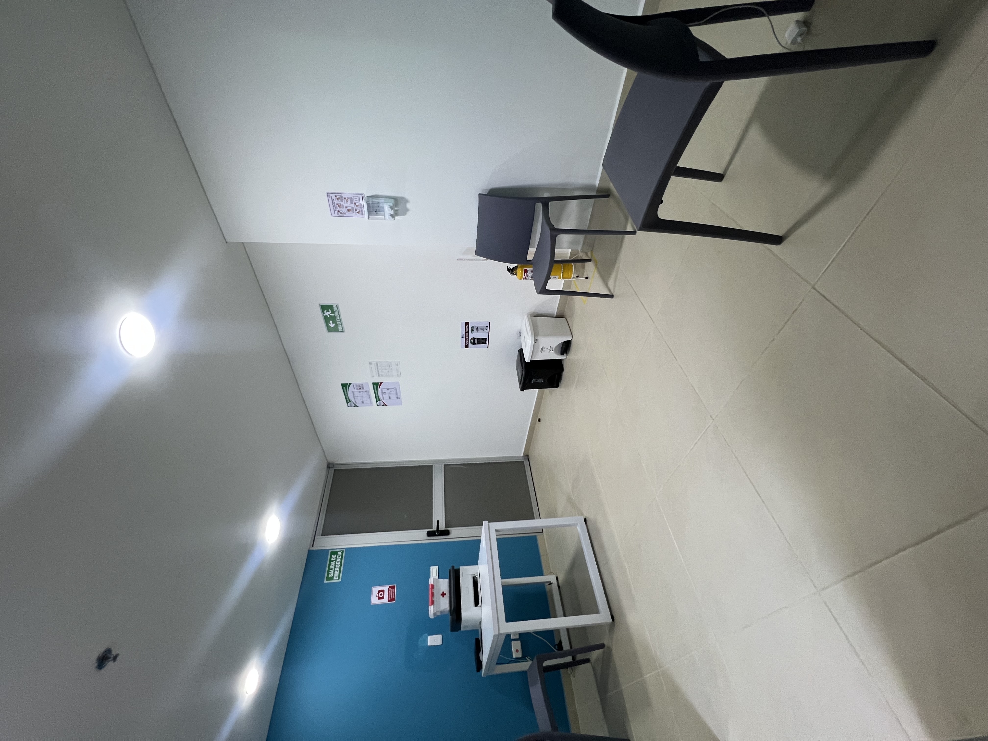 CONSULTORIO MÉDICO EQUIPADO foto 4