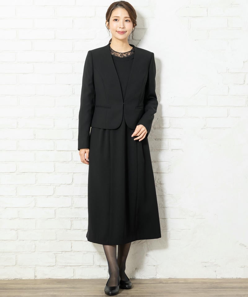 アンフィニ　ベーシックVネックジャケット＆ラッセルレースワンピース