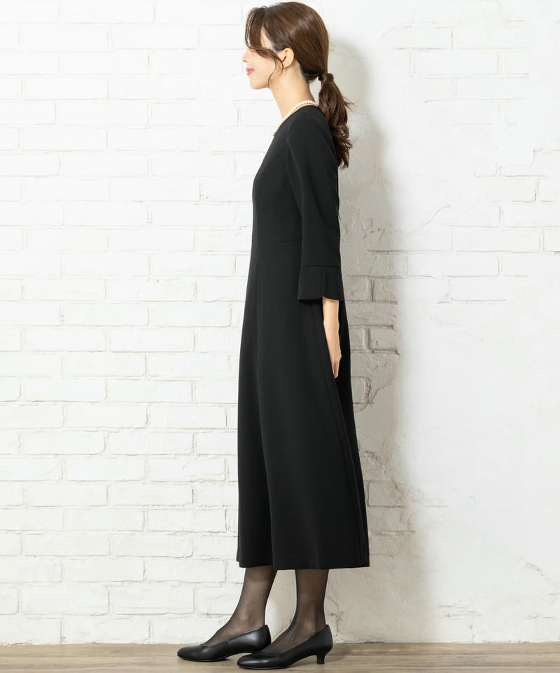 アンフィニ　リボン付きファスナーロングフレアワンピース/M(9号)