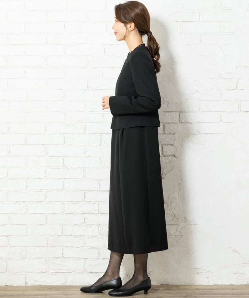 アンフィニ ベーシックノーカラージャケット&ラッセルレースワンピ―ス アンフィニ ベーシックノーカラージャケット&ラッセルレースワンピ―ス