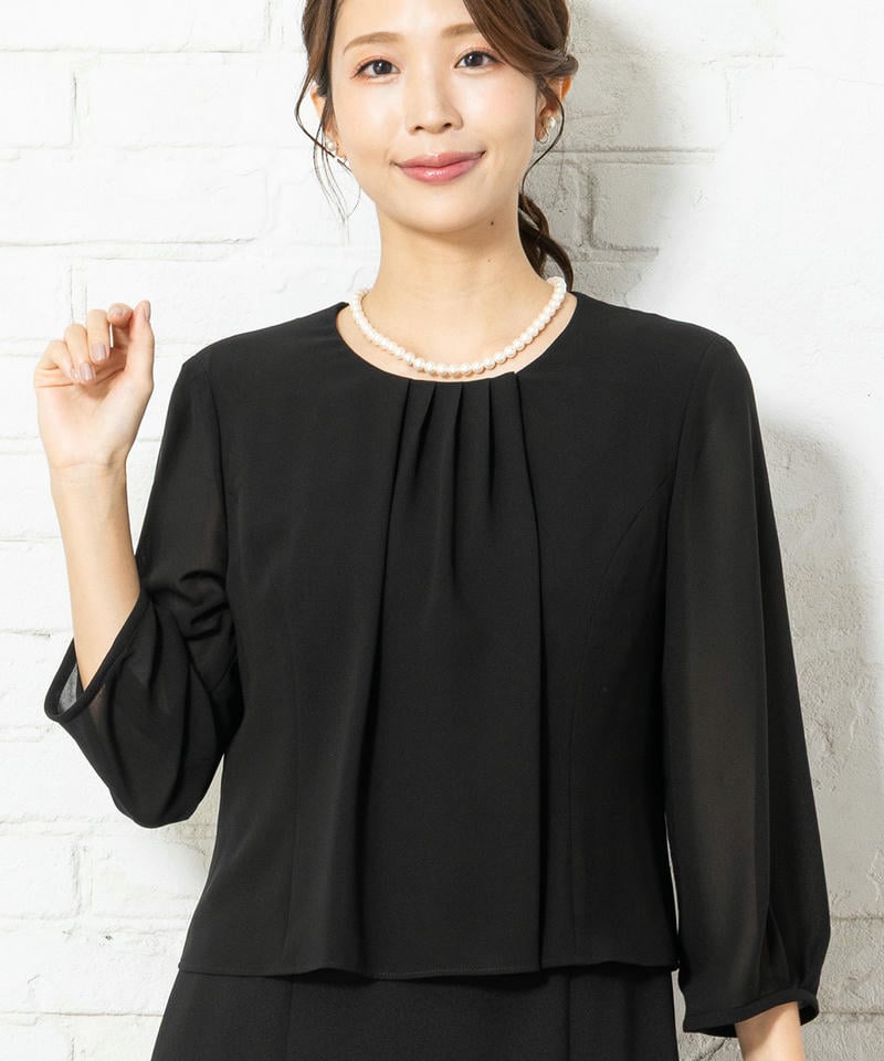 立ち襟Vネックジャケット＆ソフトブラウジングワンピース