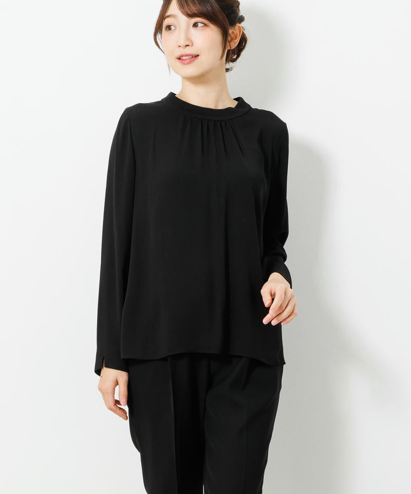 【レギュラー丈】ケープ風ジャケット＆スタンドカラーブラウス＆テーパードタックパンツスーツ