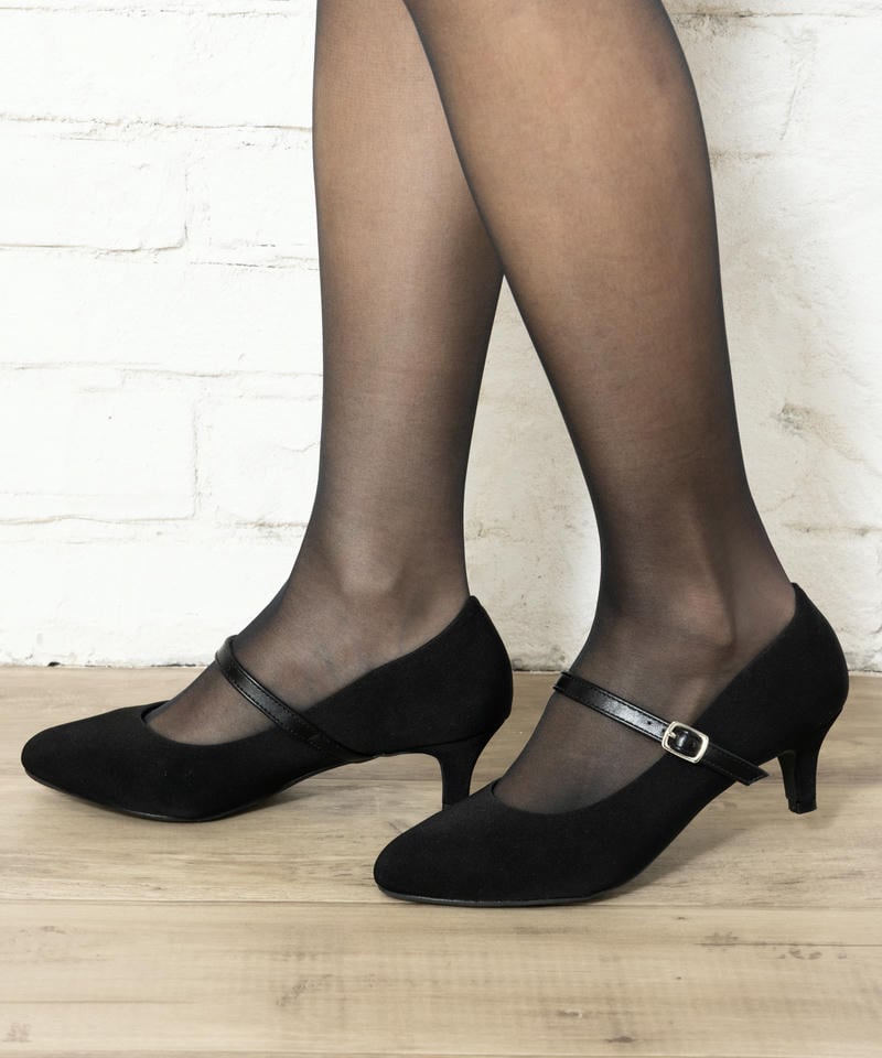 ストラップサテンパンプス