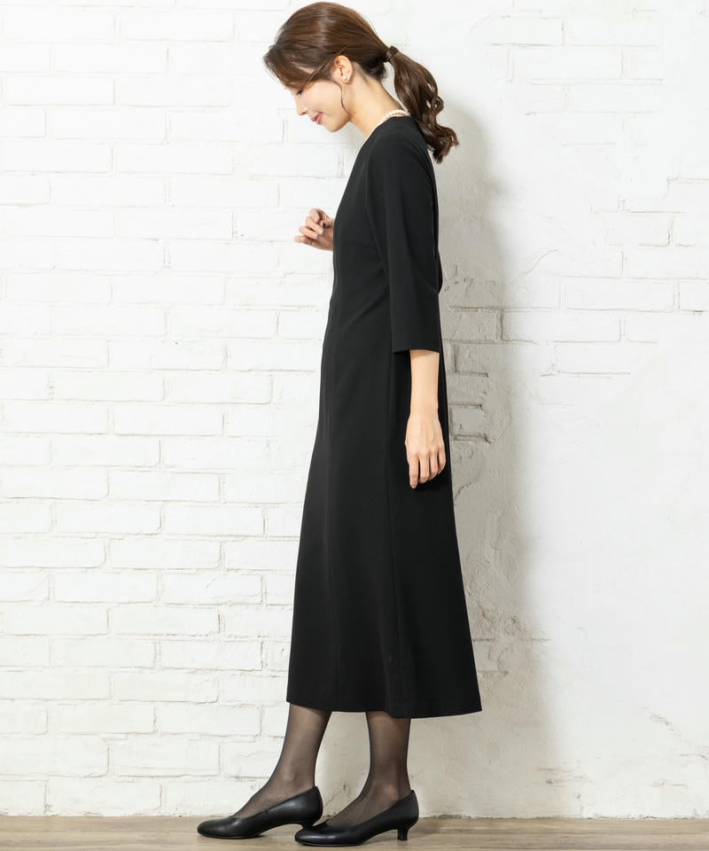 アンフィニ　バーズアイ・サテン切替ジャケット＆ベーシックストレッチワンピース