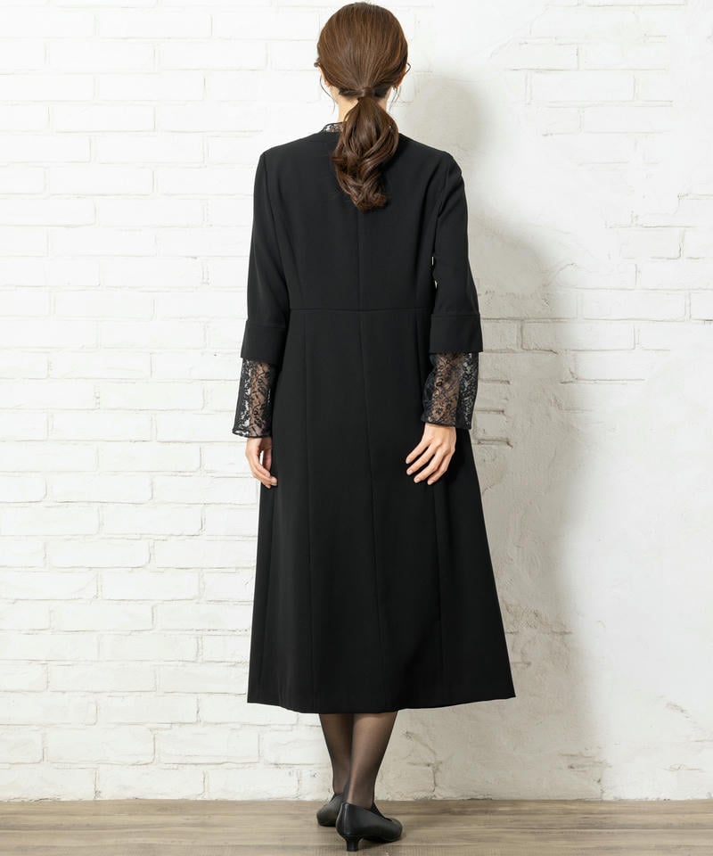 アンフィニ　ベーシックVネックジャケット＆ラッセルレースワンピース