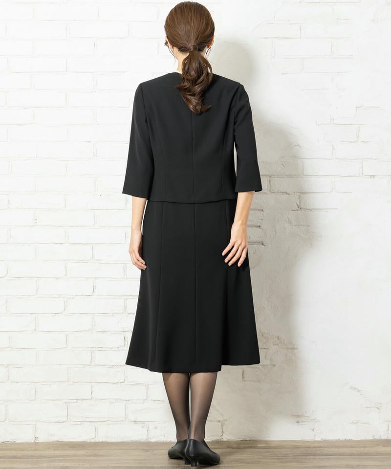 アンフィニ　飾りボタンテーラードジャケット＆アンサンブル風ワンピース