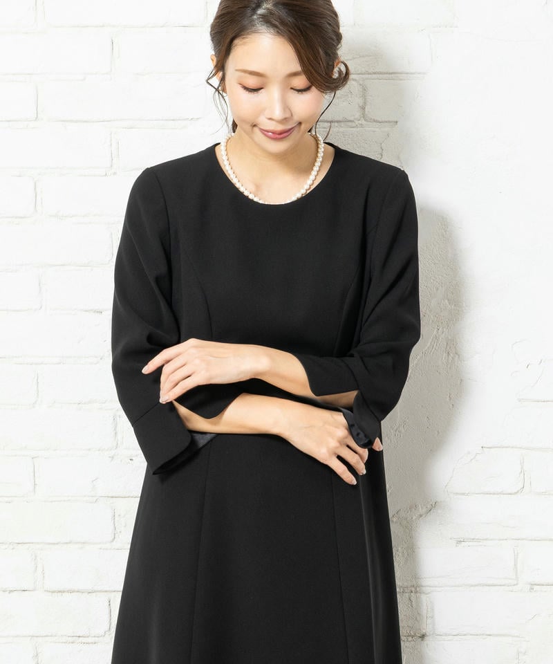 アンフィニ　リボン付きファスナーロングフレアワンピース/M(9号)