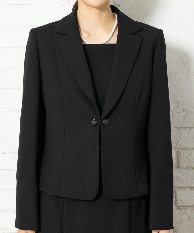 アンフィニ　飾りボタンテーラードジャケット＆アンサンブル風ワンピース