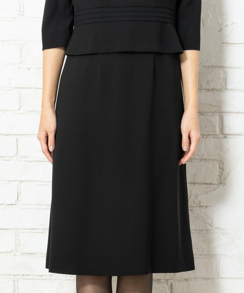 エメ　ノーカラージャケット×セットアップ風ワンピース