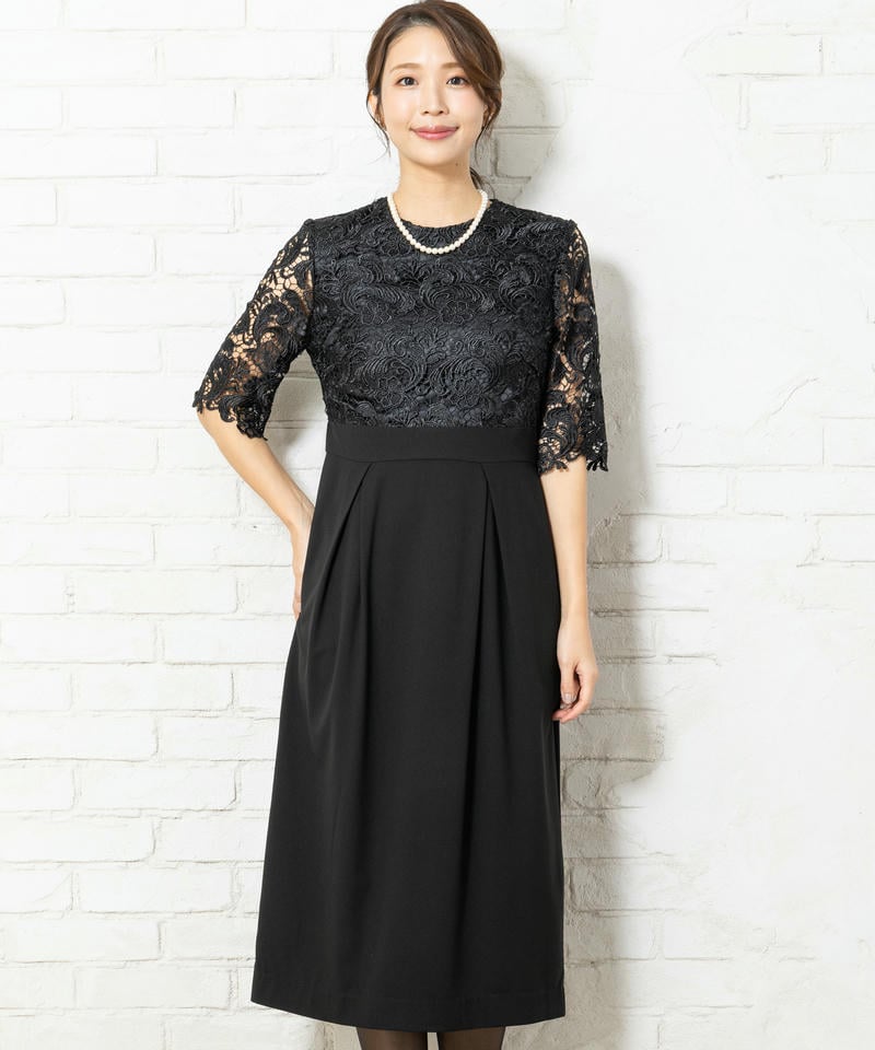 セミスタンドVネックジャケット&フラワーレースワンピース