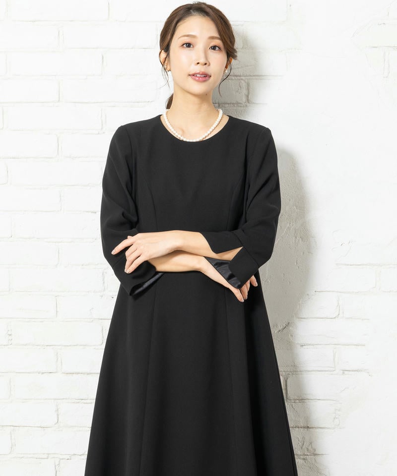 アンフィニ　ベーシックVネックジャケット＆ロングフレアーワンピース