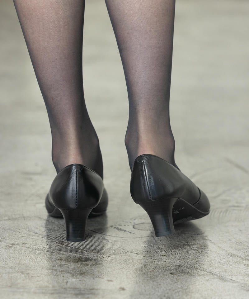 リーガル　A66WAF カットワークパンプス