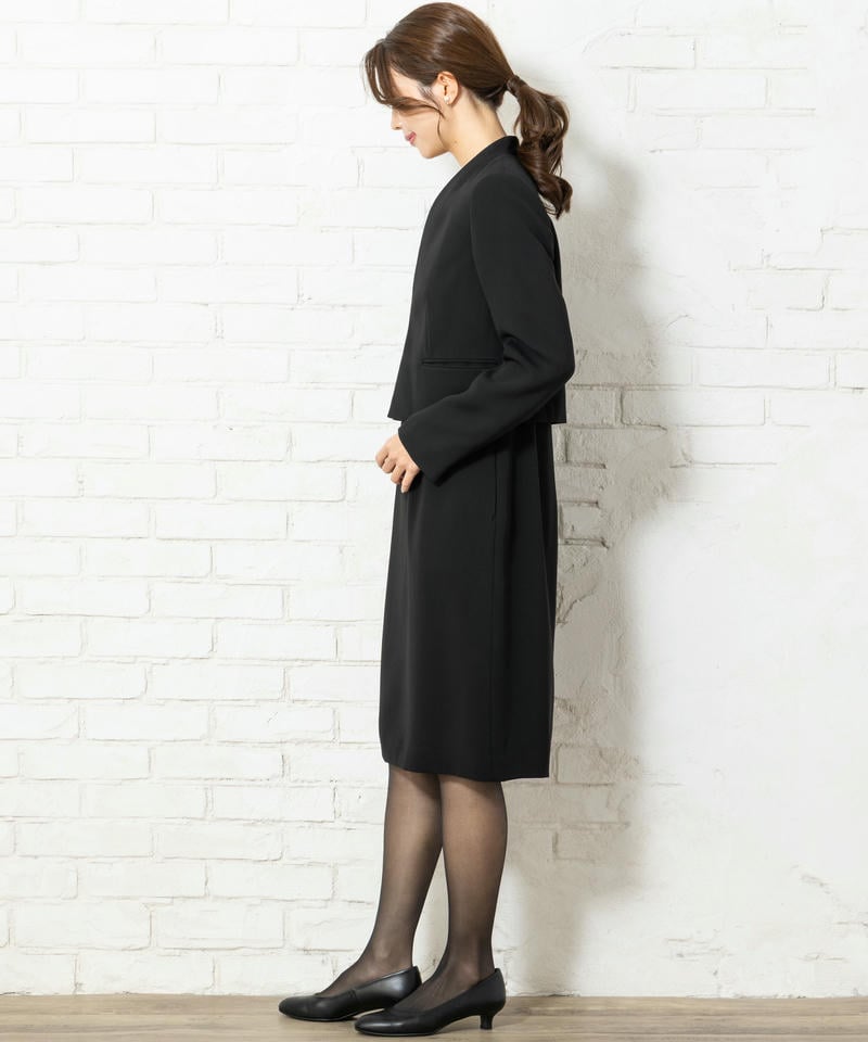 ユナイテッドアローズ　UPBTノーカラージャケット&ワンピースブラックアンサンブル