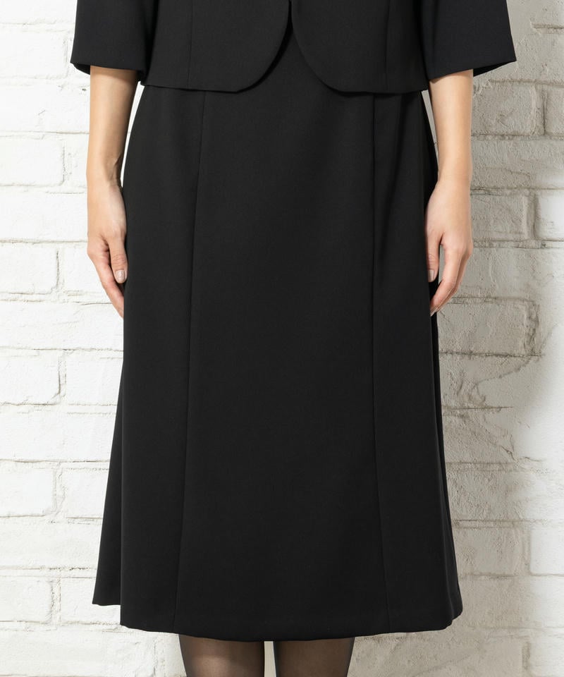 アンフィニ　飾りボタンテーラードジャケット＆アンサンブル風ワンピース