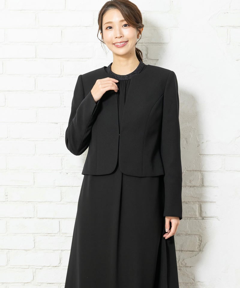 アンフィニ 二重織ジャケット&ジョーゼットレースワンピース アンフィニ 二重織ジャケット&ジョーゼットレースワンピース
