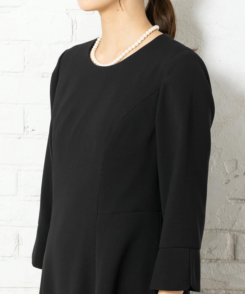 アンフィニ　リボン付きファスナーロングフレアワンピース/M(9号)