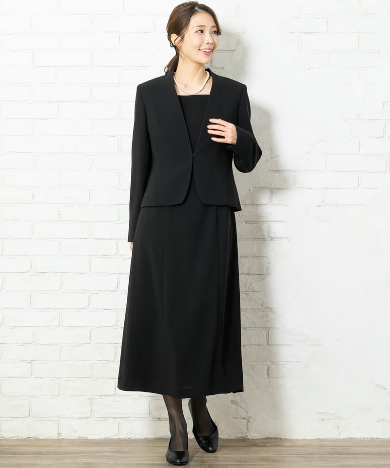 立ち襟Vネックジャケット＆スクエアネックロングワンピース