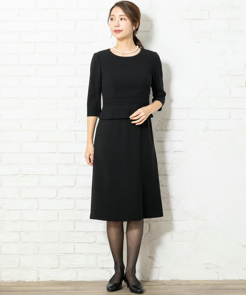 エメ　ノーカラージャケット×セットアップ風ワンピース