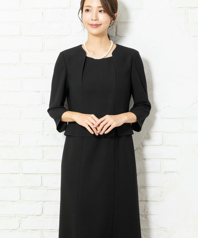 サテン二重襟ジャケット＆セットアップ風ミディ丈Iラインワンピース