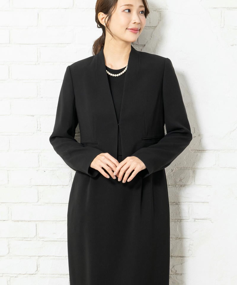 ユナイテッドアローズ　UPBTノーカラージャケット&ワンピースブラックアンサンブル