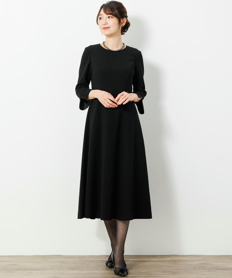 アンフィニ　ベーシックノーカラージャケット＆ロングフレアーワンピース