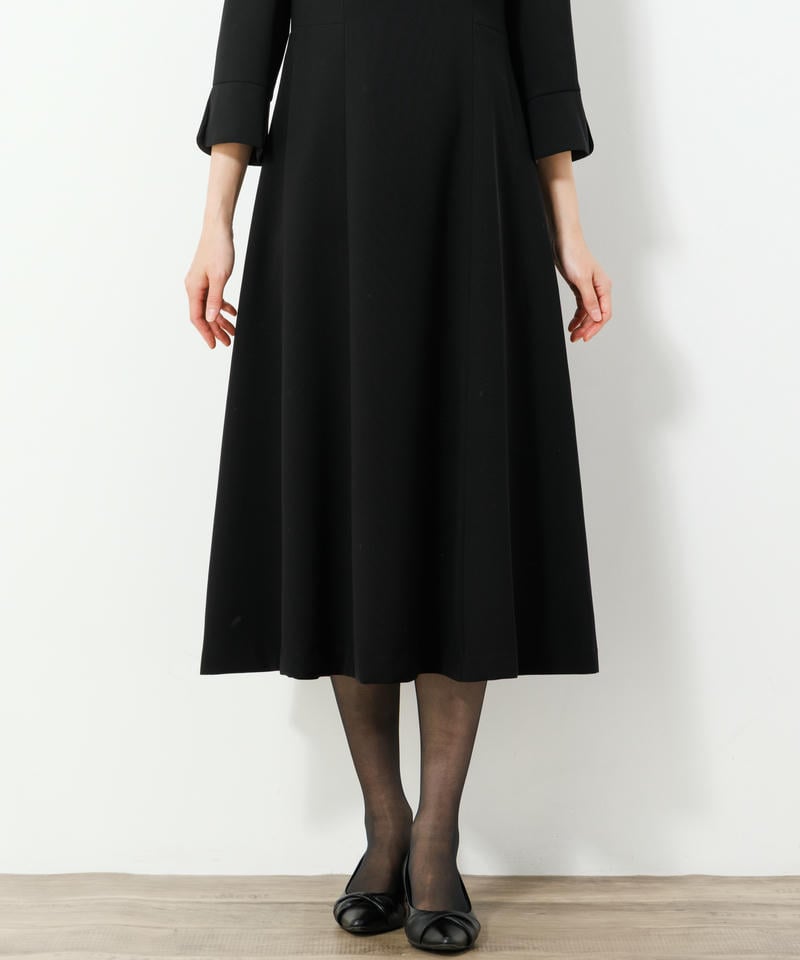 アンフィニ　ベーシックノーカラージャケット＆ロングフレアーワンピース