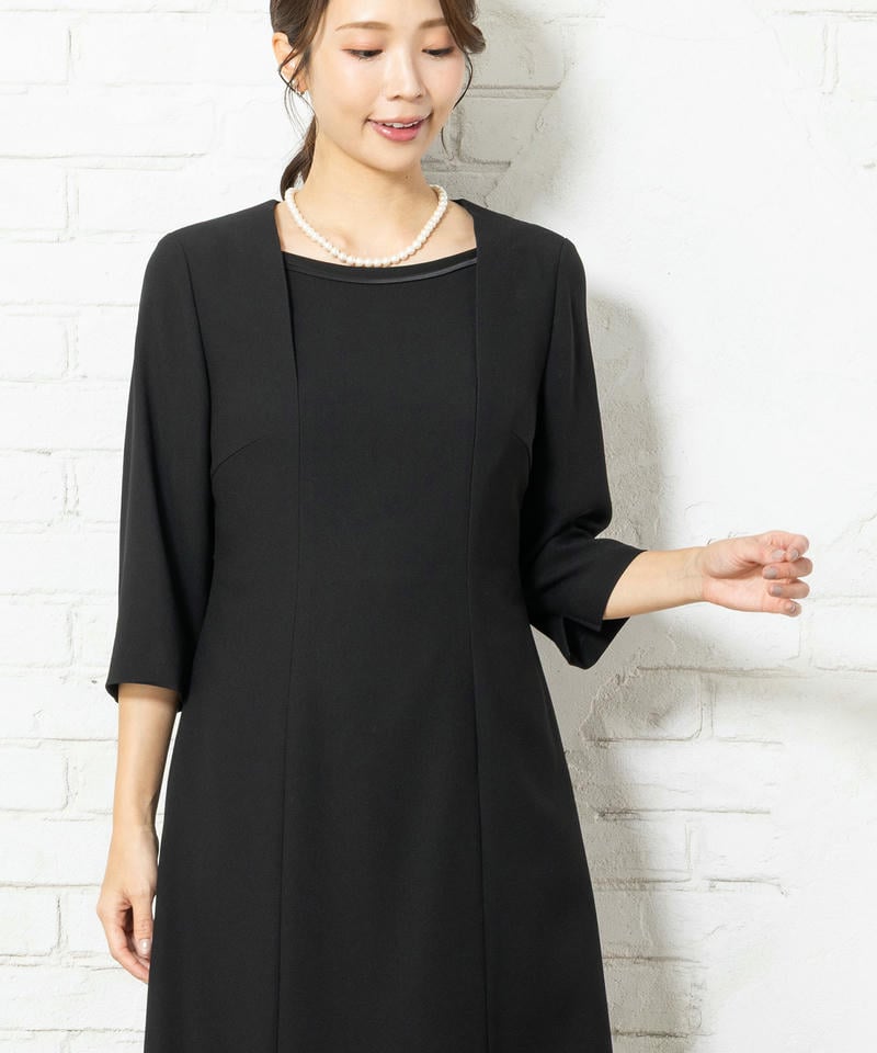 アンフィニ　バーズアイ・サテン切替ジャケット＆ベーシックストレッチワンピース