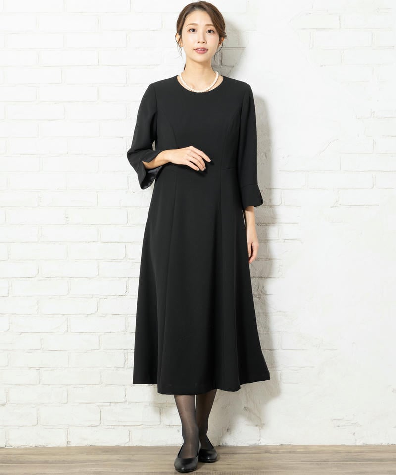 アンフィニ　ベーシックVネックジャケット＆ロングフレアーワンピース