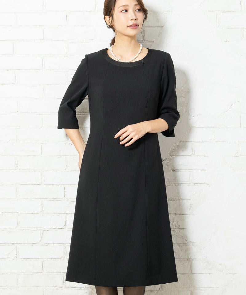 ソリテール　ショールカラーサテン切替アンサンブル