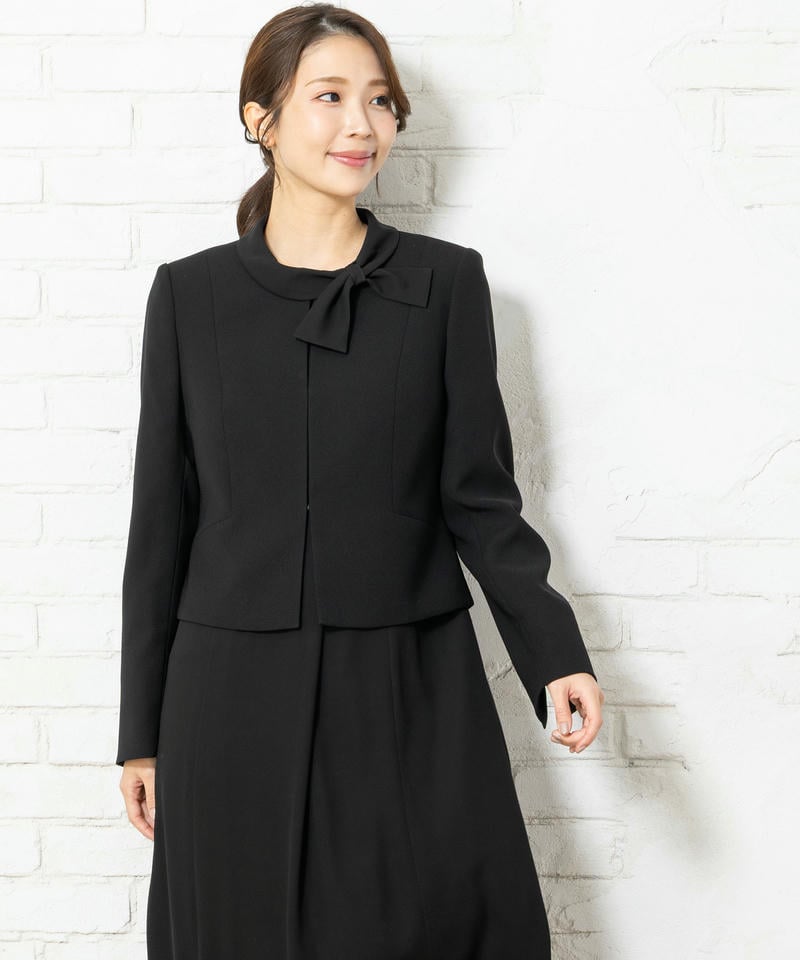 アンフィニ　ベーシックノーカラージャケット＆ジョーゼットリボンワンピース