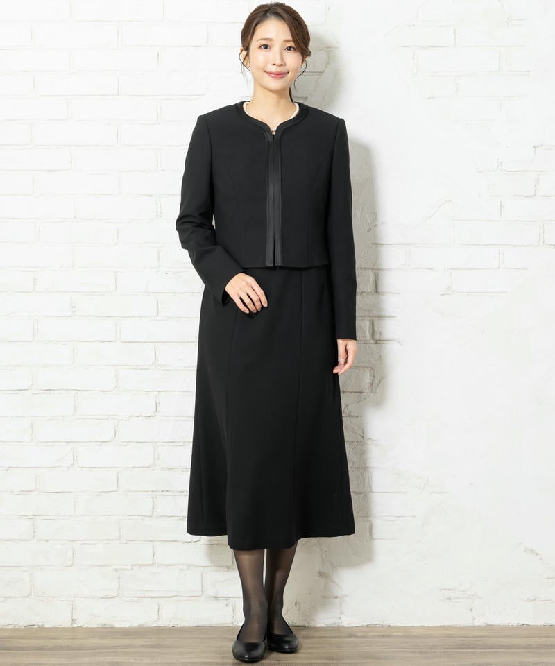 アンフィニ　バーズアイ・サテン切替ジャケット＆ベーシックストレッチワンピース