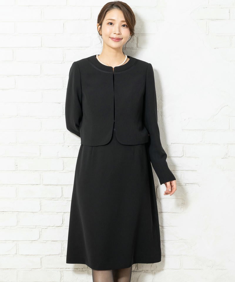 ソリテール【8点セット】サテン切り替えノーカラージャケットアンサンブルセット