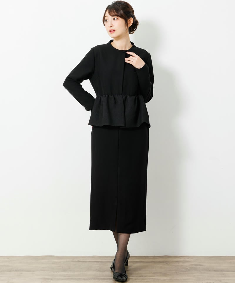 ラネリ ペプラムデザインセットアップ風ワンピース ラネリ ペプラムデザインセットアップ風ワンピース