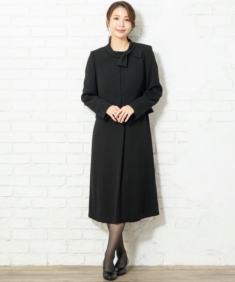 アンフィニ　ベーシックノーカラージャケット＆ジョーゼットリボンワンピース