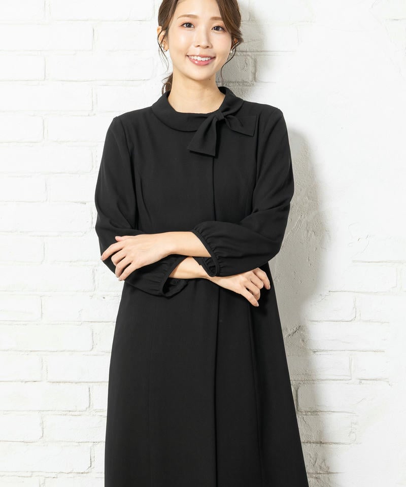 アンフィニ　ベーシックノーカラージャケット＆ジョーゼットリボンワンピース