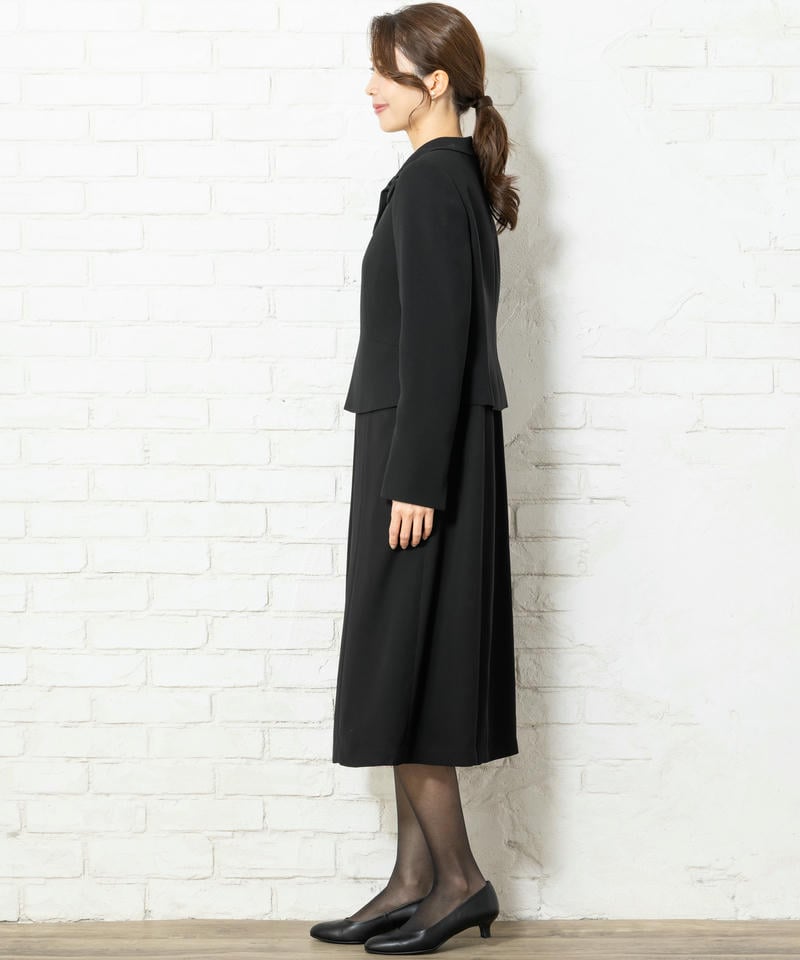 アンフィニ　ベーシックノーカラージャケット＆ジョーゼットリボンワンピース
